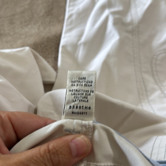 Prana Woman’s Breathe Cargo Capri  Pants - Picture 6 of 12